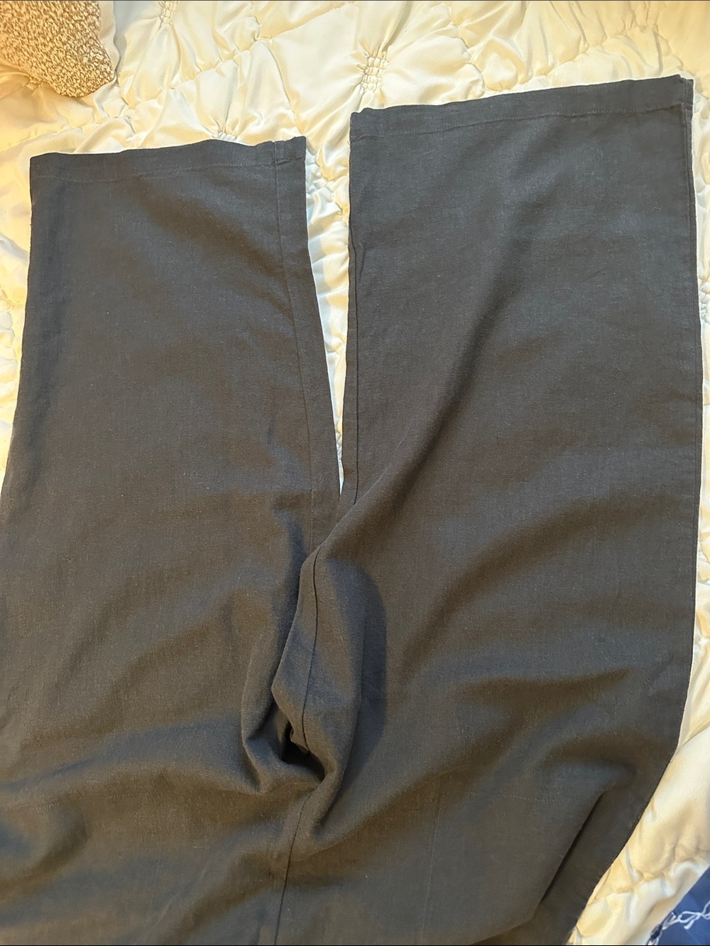Universal Thread Black V-Neck Wide-Leg Jumpsuit - Picture 4 of 4